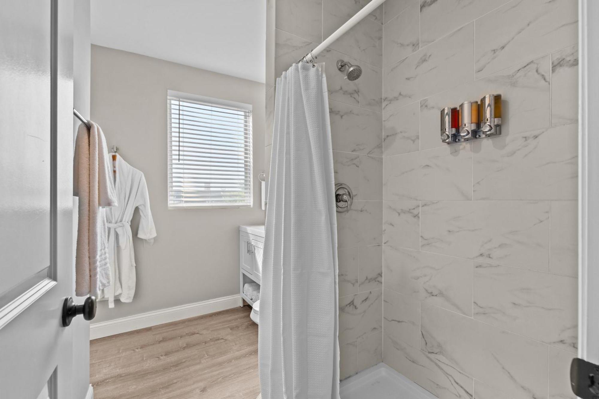 West End Whimsy | Jz Vacation Rentals Tower Grove Bagian luar foto