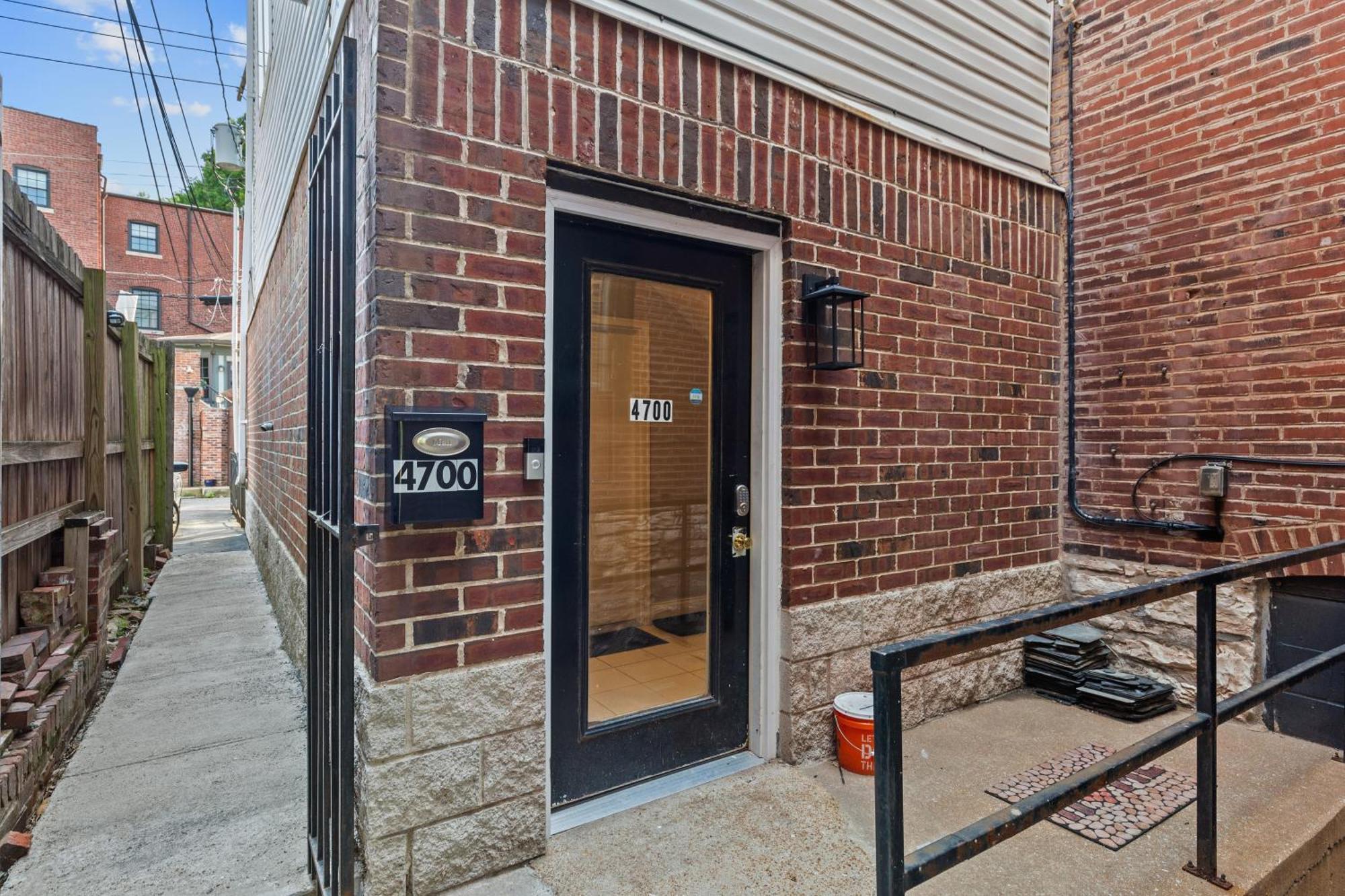 West End Whimsy | Jz Vacation Rentals Tower Grove Bagian luar foto